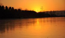 相信明天会更好