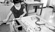 编织能手，一生无名