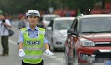 读《最美女交警》有感