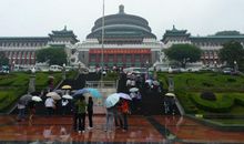 参观人民大礼堂