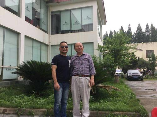 记住关于陈老师的两三件事