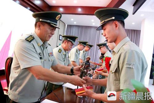 在意图的背后，离别的爱情深深