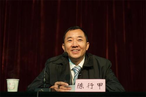 退还秘书
