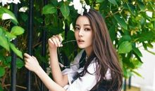 她是位性格温和的人