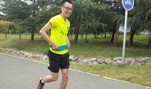 等待父爱的脚步