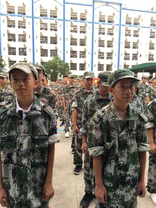 我的初中军事训练生活
