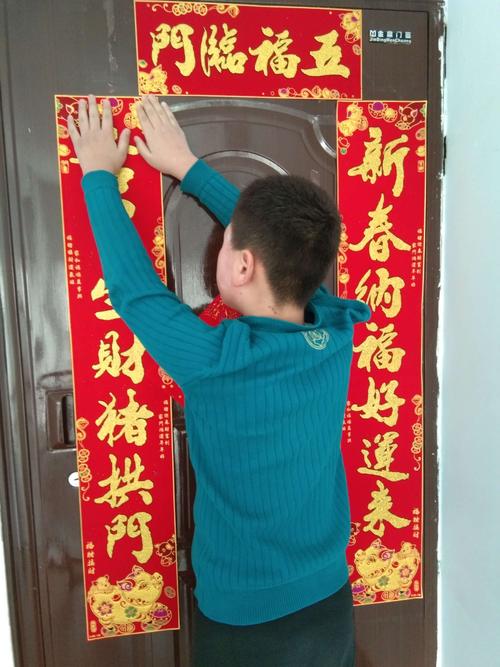 弯下头就是幸福