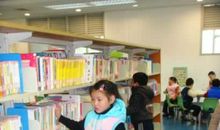 在书的海洋里徜徉