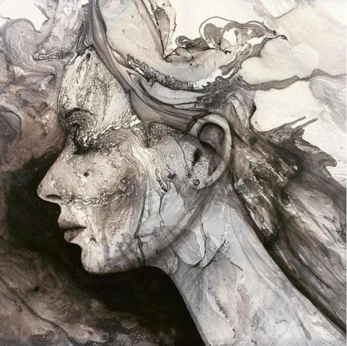 墨水瓶翻转后