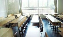 今天教室里特别安静