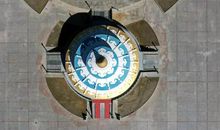 换个角度读“命运”