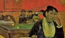 我坐在阿尔咖啡馆前