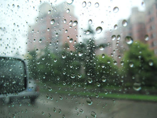 一直在下雨