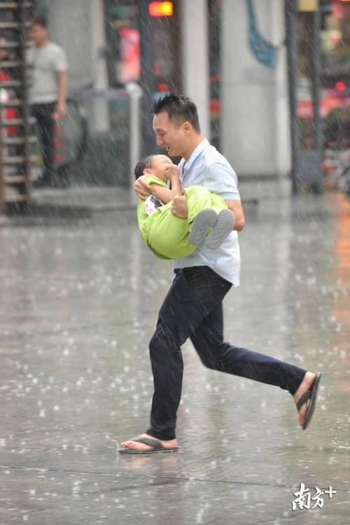 老唐吉在暴风雨中