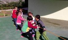 有趣的桌上拔河比赛