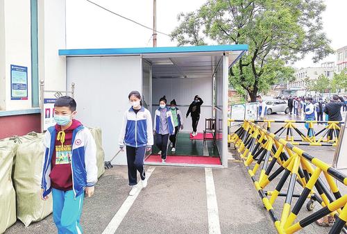 少年读书的声音