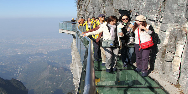 乘坐索道到张家界