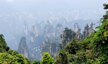 雄伟的石林