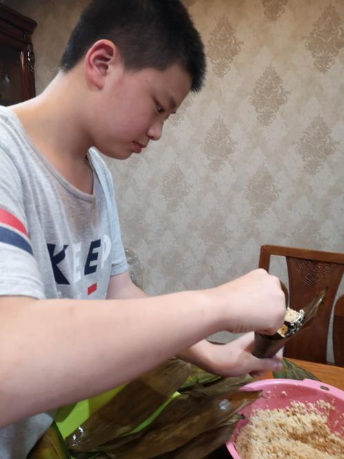 首先尝试做z子