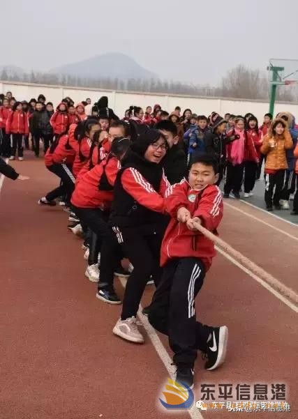 一场精彩的长绳比赛