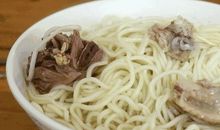 一碗充满爱的面条