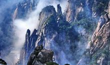 云雾里的三清山