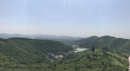 美丽的琼龙山