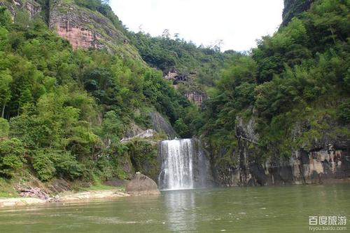 爬九龙潭山