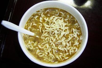 被子里的方便面