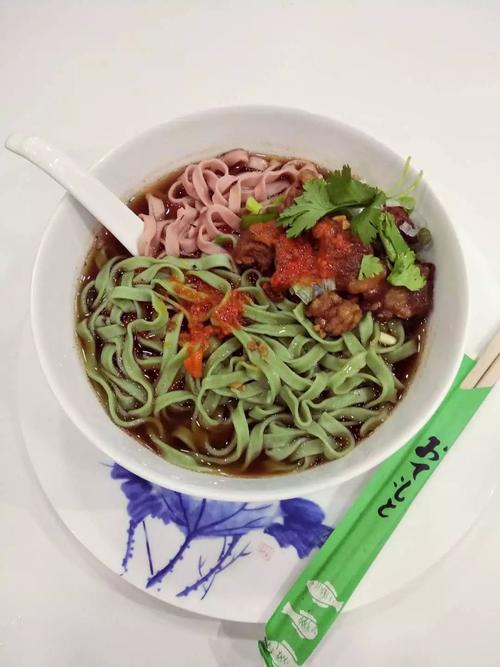 故乡牛肉面