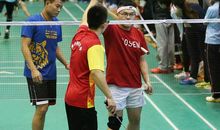 我会打羽毛球了