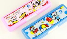 文具盒里的一家