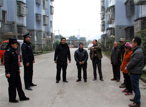两名警察之间的对话