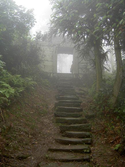 攀登天宫山