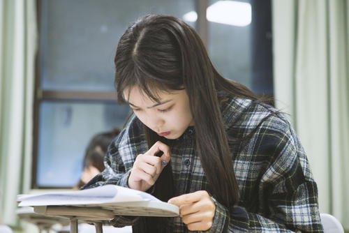 喜欢学习的姐妹