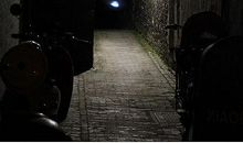 小巷深处的咚咚声