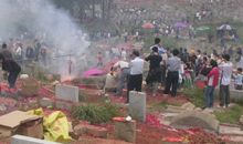 清明时节去上坟