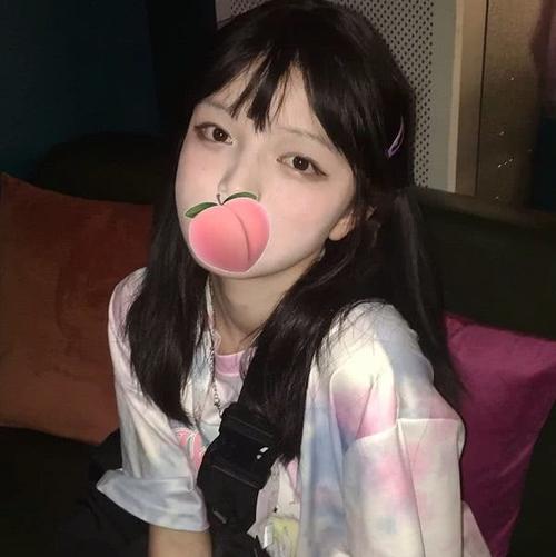 了解她