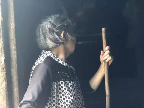 心中充满幸福