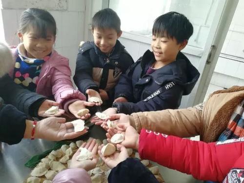做饺子的乐趣