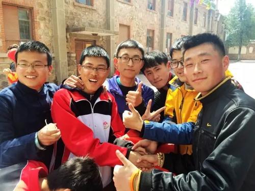 关于捐赠衣服的组成