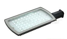 请走出你头顶的路灯