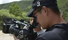 风雪中动人的身影