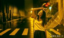 下雨天妈妈送伞