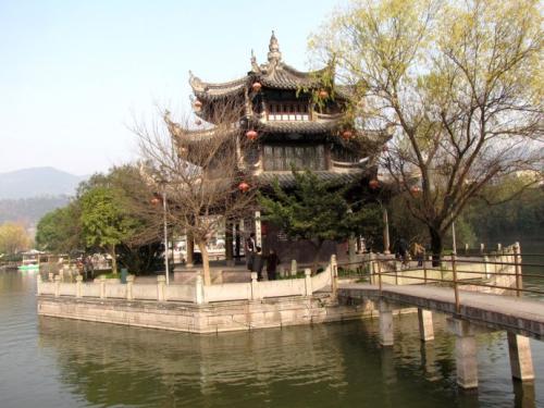 游临海东湖