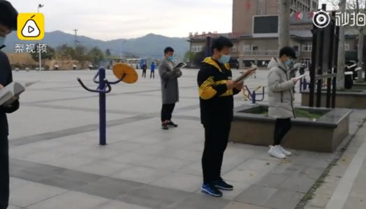 早读《演员》