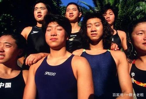 我喜欢游泳课