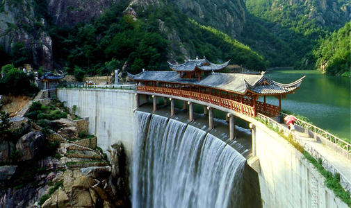 尤琼泰