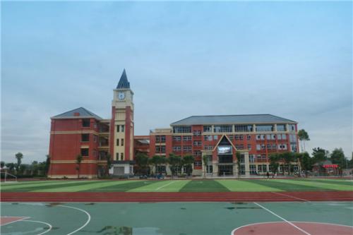 新学校新环境