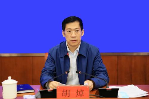 我与胡卓的战争